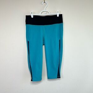 Lululemon Smooth Stride Crop 8 Women Athletic